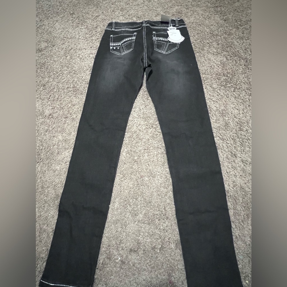 Jeans - Picture 6 of 12